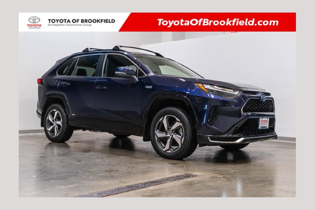 Used 2024 Toyota RAV4 SE w/ Weather & Moonroof Package
