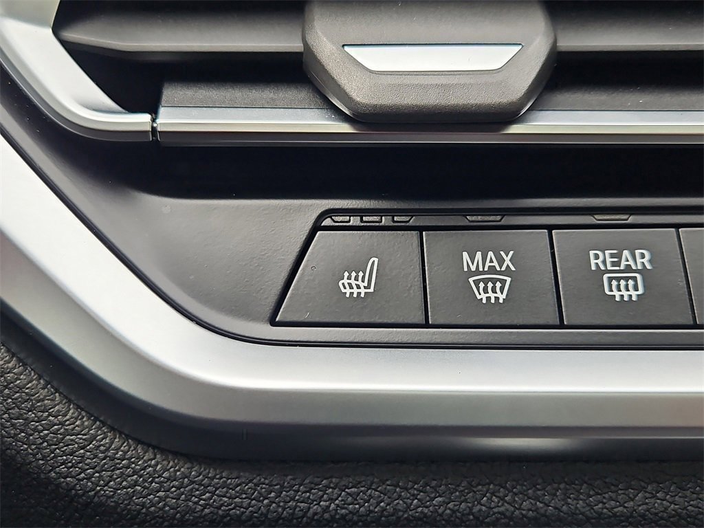 Used 2022 BMW M4 xDrive Competition w/ Executive Package image 22