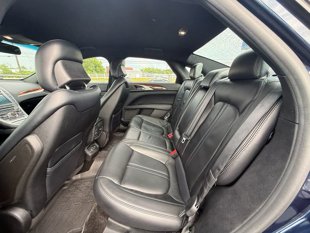 Used 2017 Lincoln MKZ Select w/ Technology Package AWD/4WD image 19