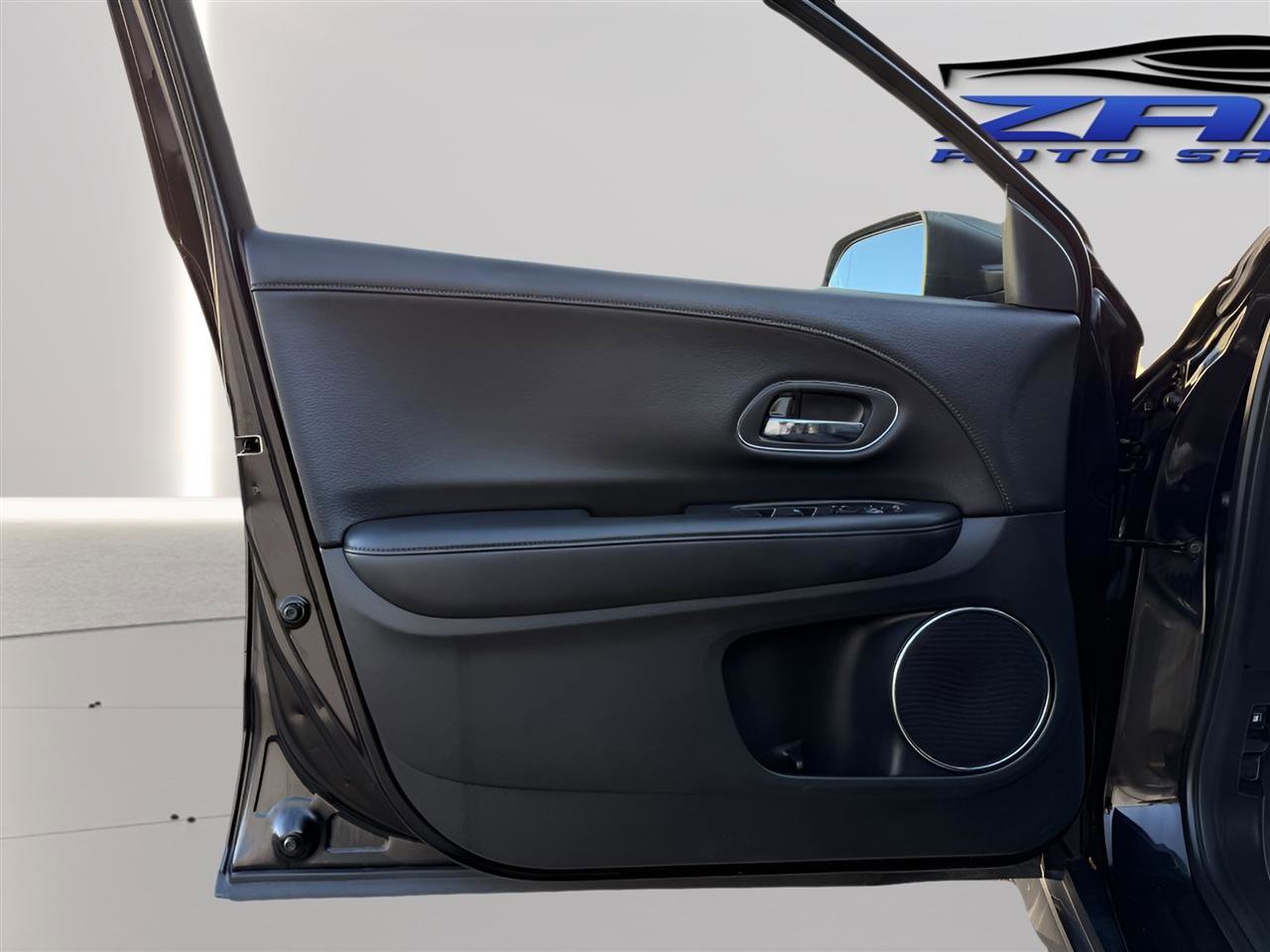 Used 2016 Honda HR-V EX-L image 16