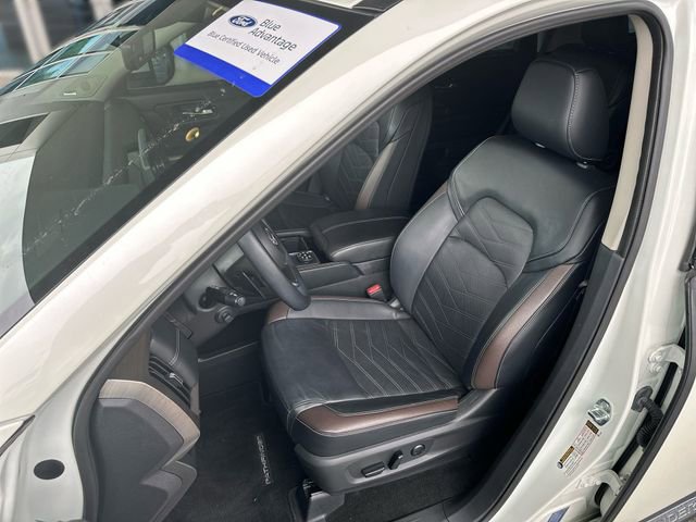 Used 2024 Nissan Pathfinder Platinum AWD/4WD image 12