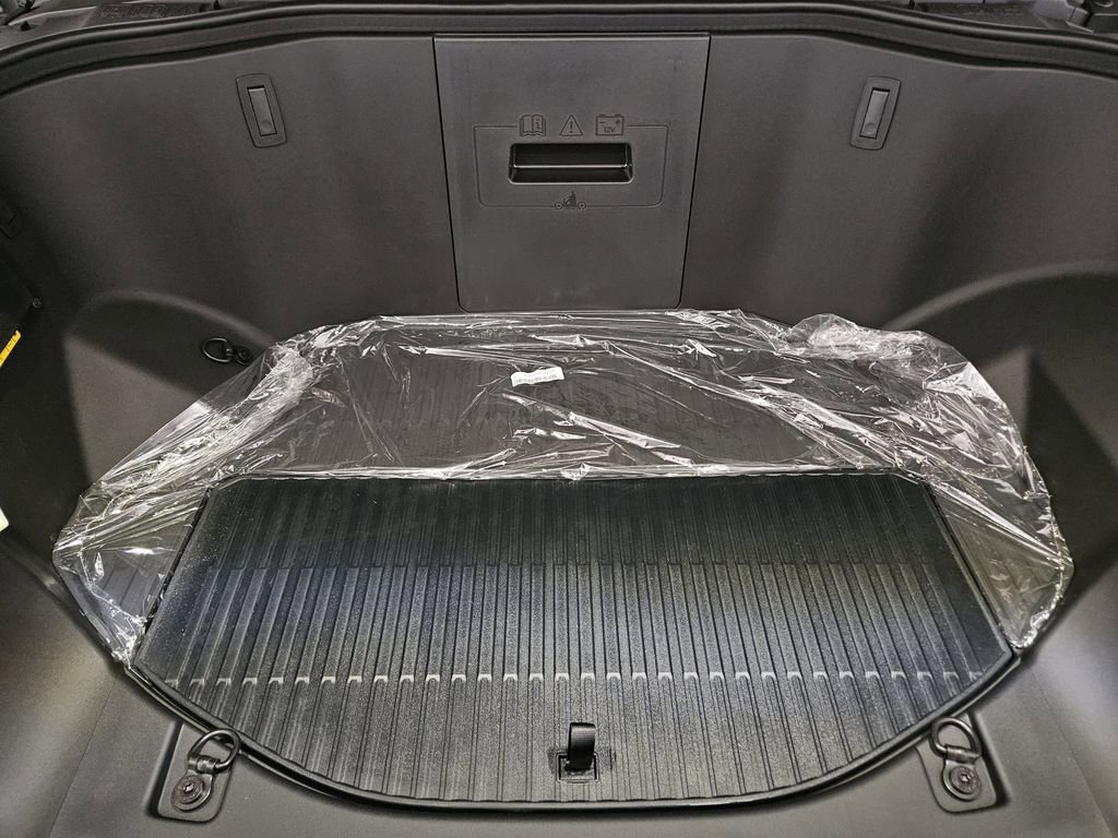 New 2025 Ford F150 Lightning Flash image 38