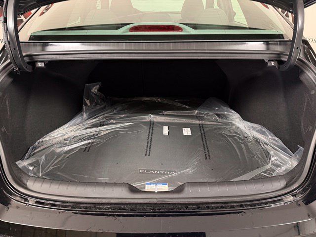 New 2026 Hyundai Elantra SEL Sport Premium FWD image 11