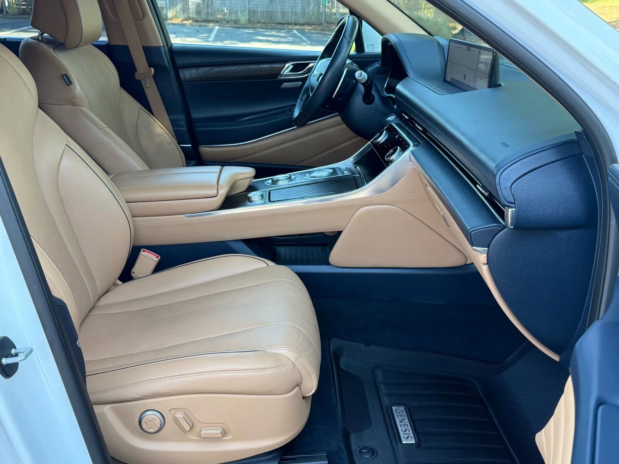 Used 2021 Genesis GV80 3.5T w/ Advanced Package 06 image 16