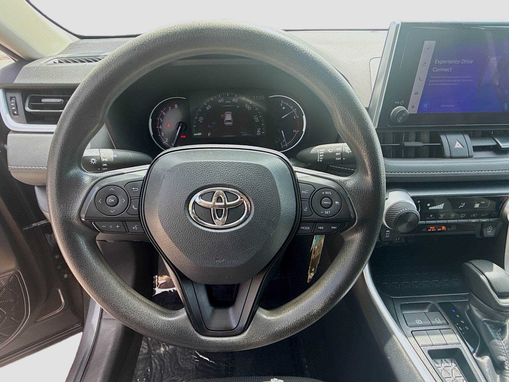 Used 2024 Toyota RAV4 LE FWD image 10