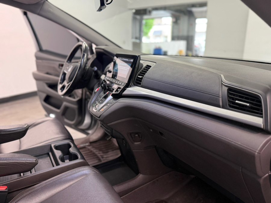 Used 2018 Honda Odyssey Touring image 57