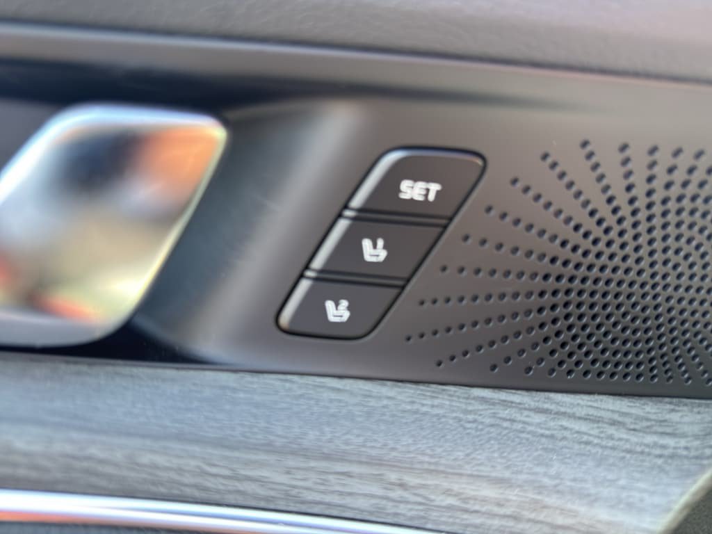 Used 2025 Kia K5 EX FWD image 11