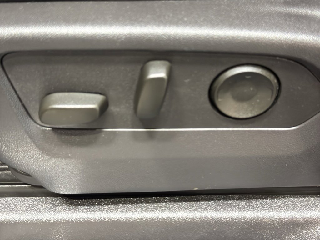 Used 2025 GMC Sierra 1500 AT4 w/ AT4 Premium Package image 19