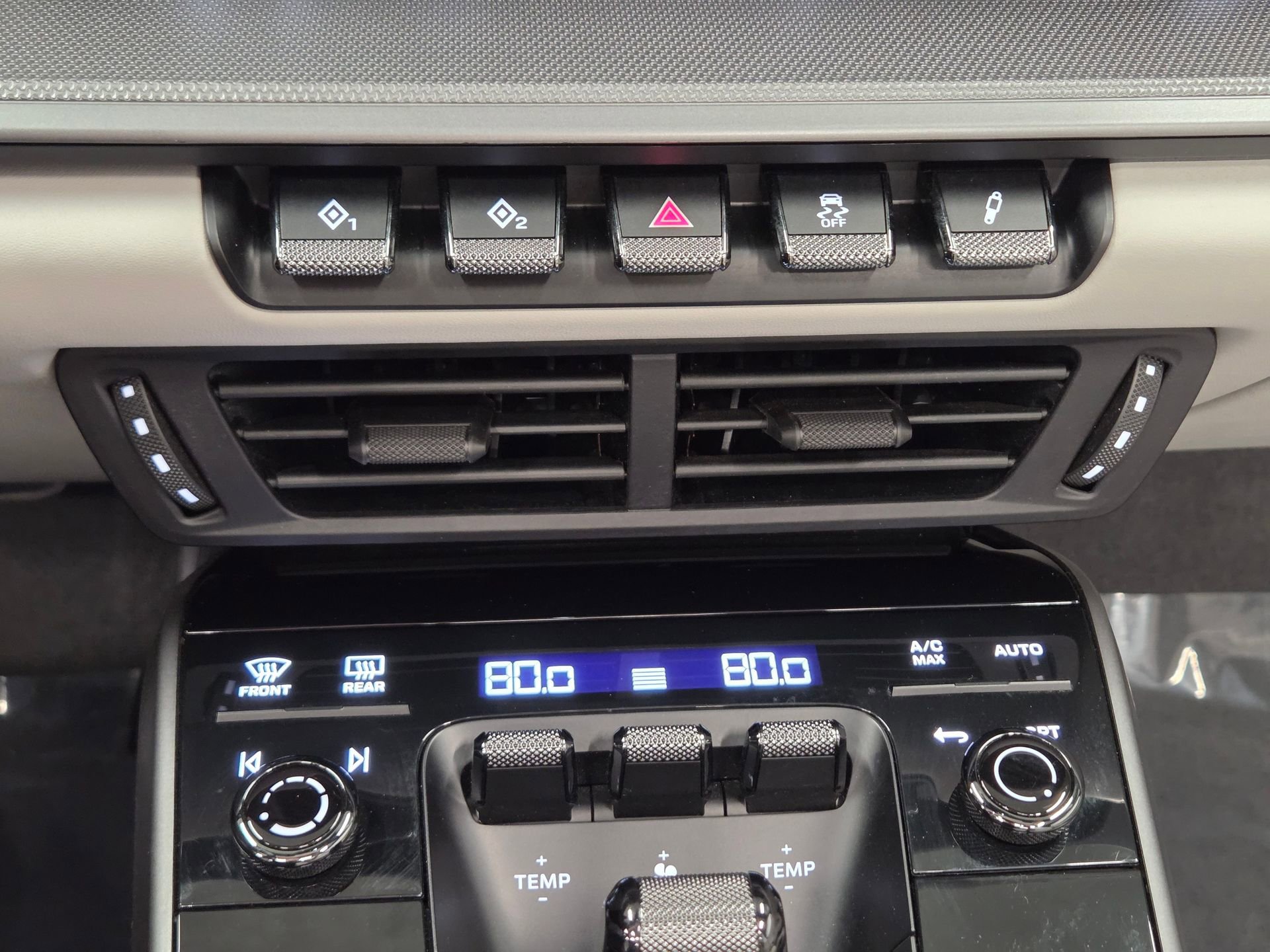 Certified 2025 Porsche 911 Carrera image 20