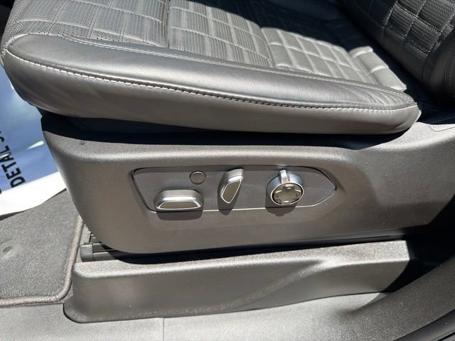 Certified 2025 Cadillac Escalade Sport Platinum w/ LPO, ONYX Package AWD/4WD image 12