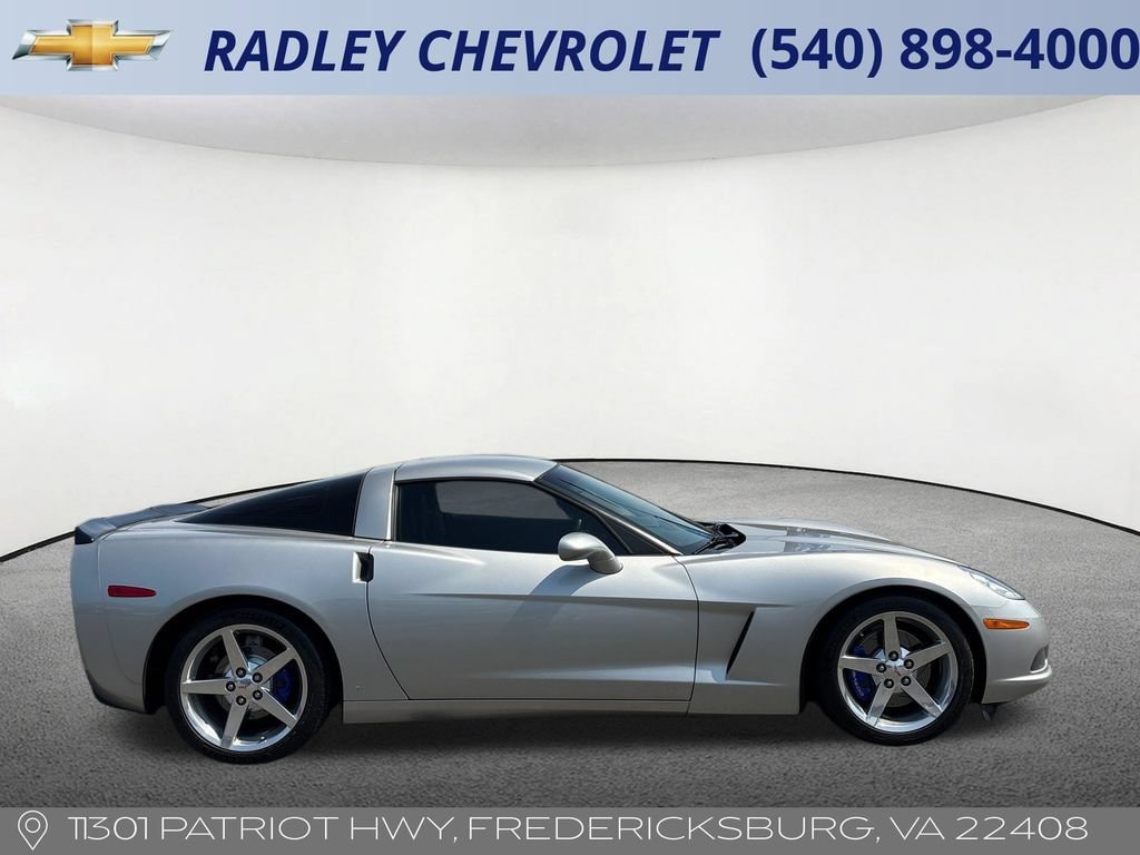 Used 2008 Chevrolet Corvette Coupe w/ Preferred Equipment Group RWD image 18