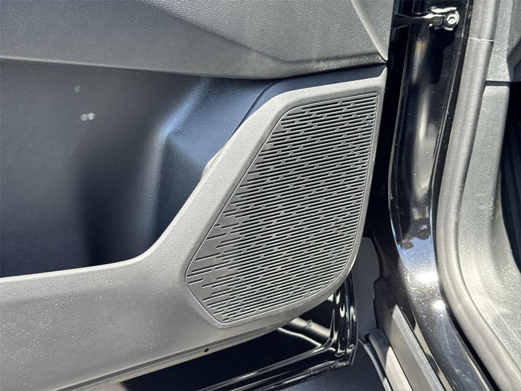 New 2026 Chevrolet Equinox LT FWD image 21