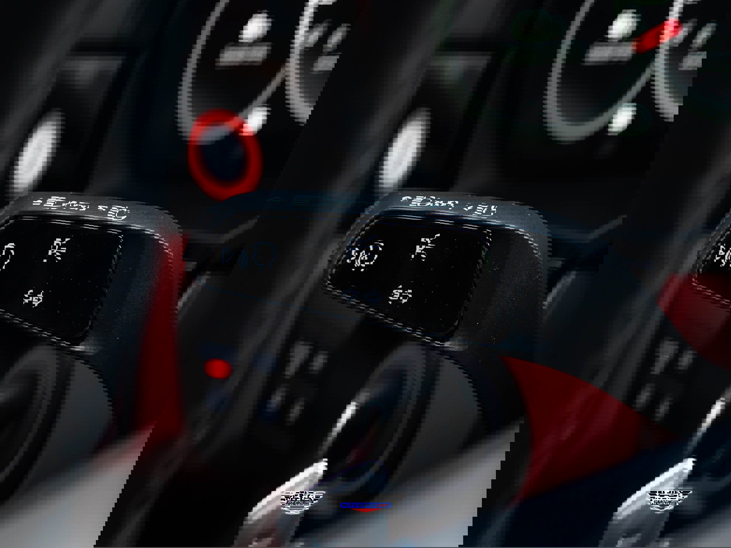 Used 2022 Porsche Cayenne Platinum Edition image 30