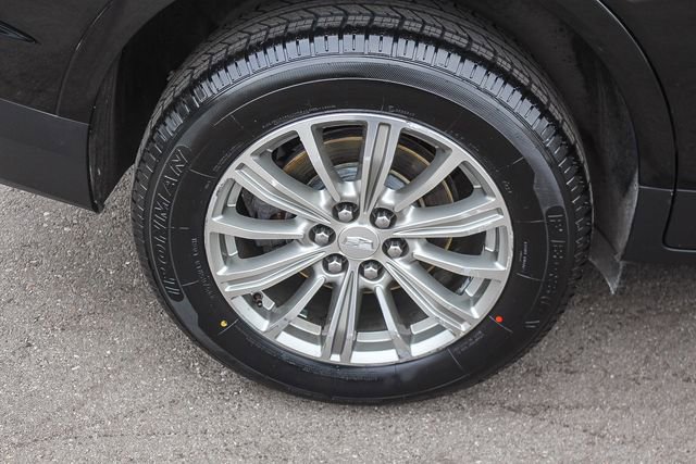 Used 2018 Cadillac XT5 Luxury w/ Driver Awareness Package image 12