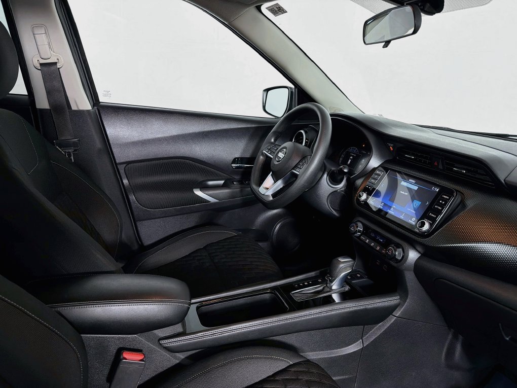 Used 2021 Nissan Kicks SV FWD image 35