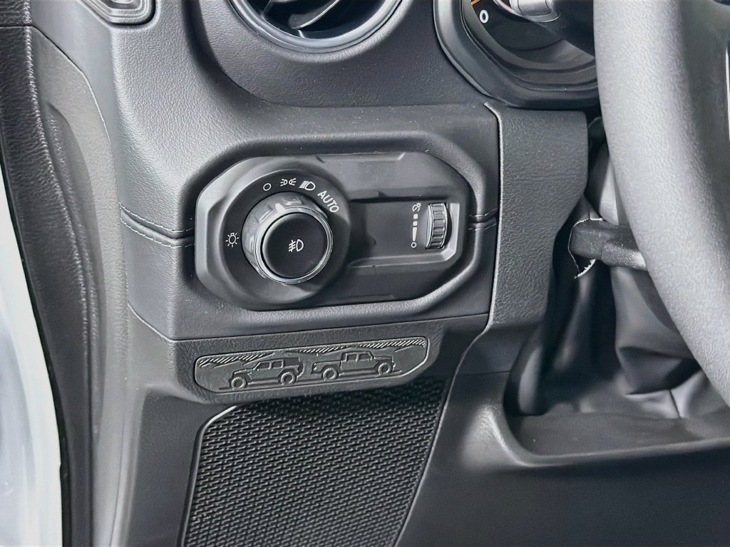 New 2027 Jeep Wrangler Unlimited Sahara AWD/4WD image 10