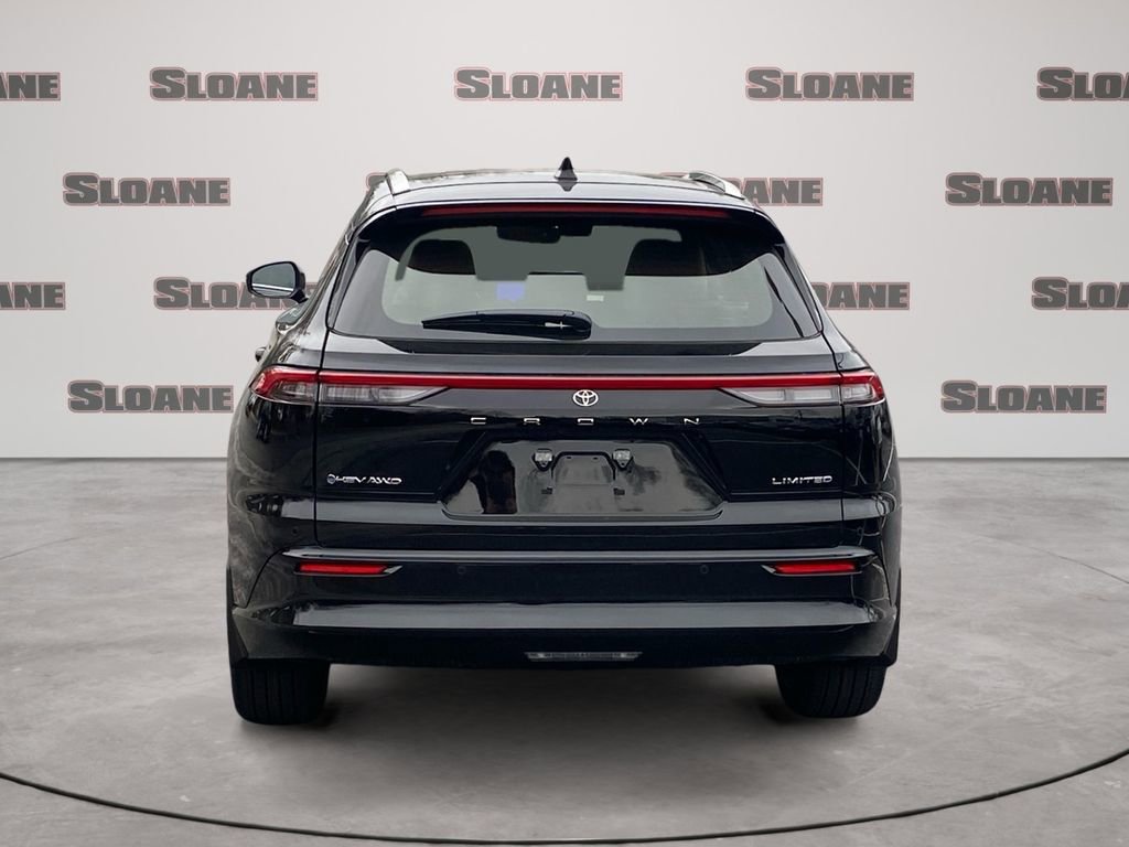 Used 2025 Toyota Crown Signia image 4