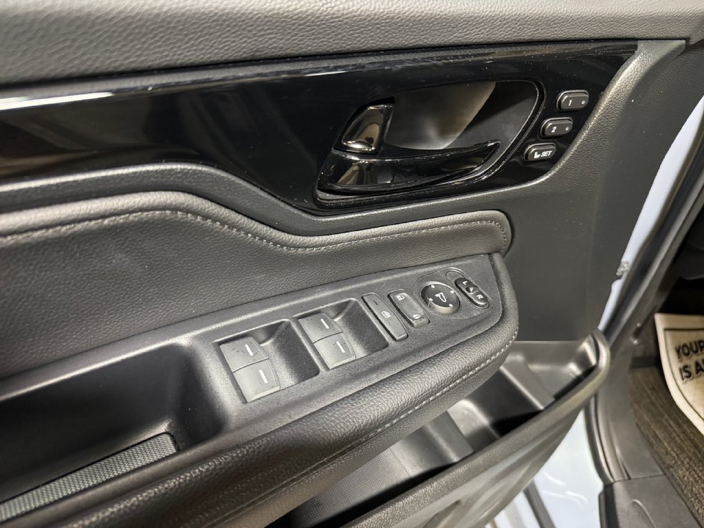 Used 2023 Honda Odyssey Touring image 14