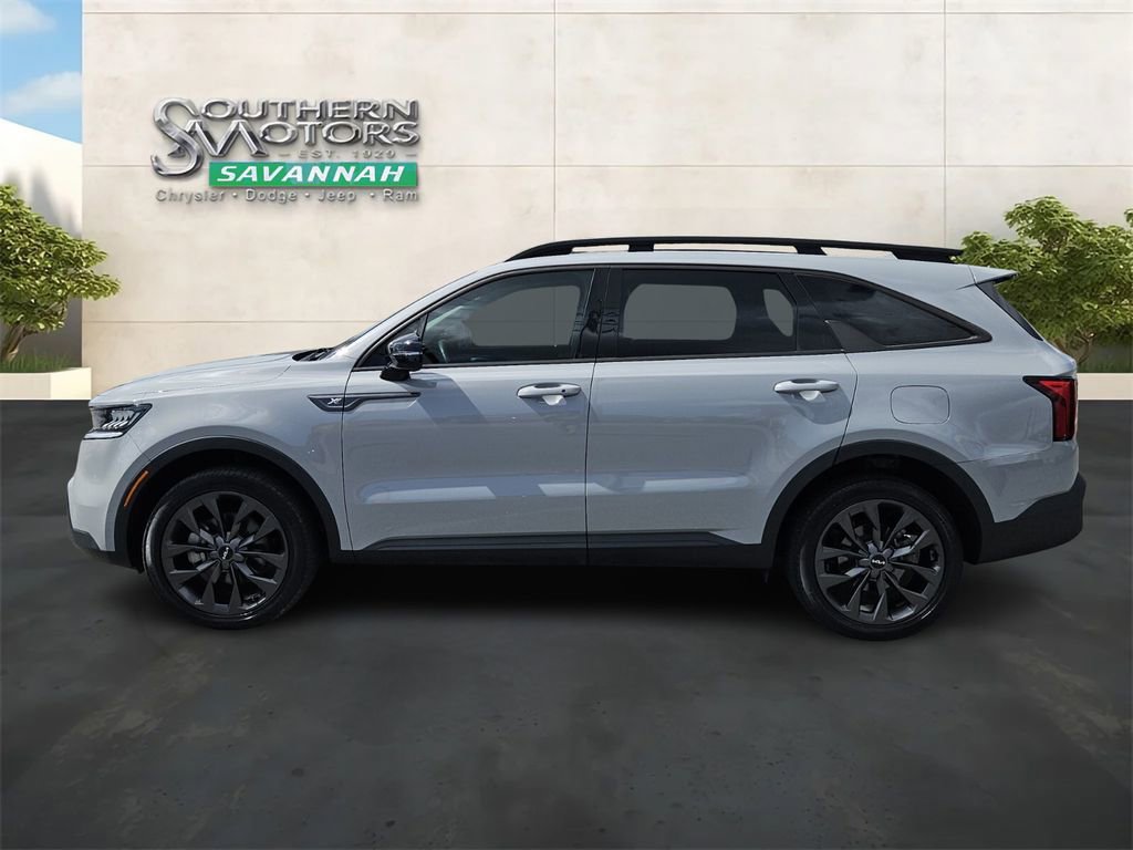 Used 2023 Kia Sorento X-Line EX image 2