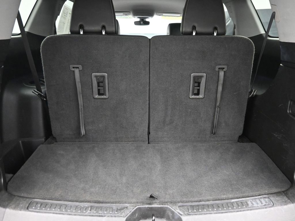 Used 2023 GMC Acadia SLT image 10