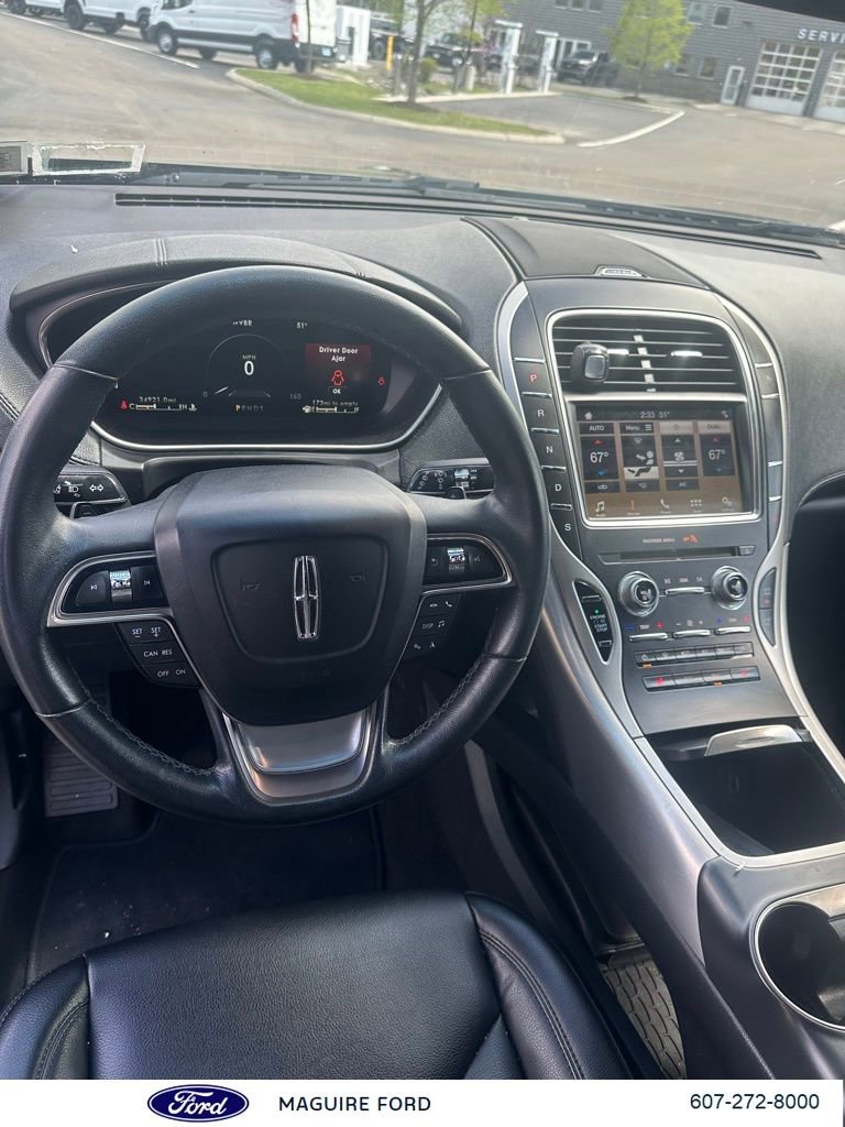 Used 2019 Lincoln Nautilus Premier image 15