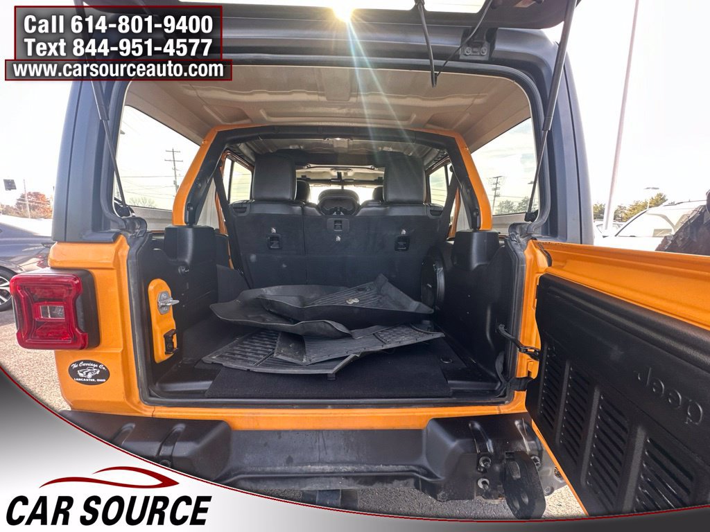 Used 2018 Jeep Wrangler Unlimited Sahara w/ Uconnect 4C Nav & Sound Group AWD/4WD image 28