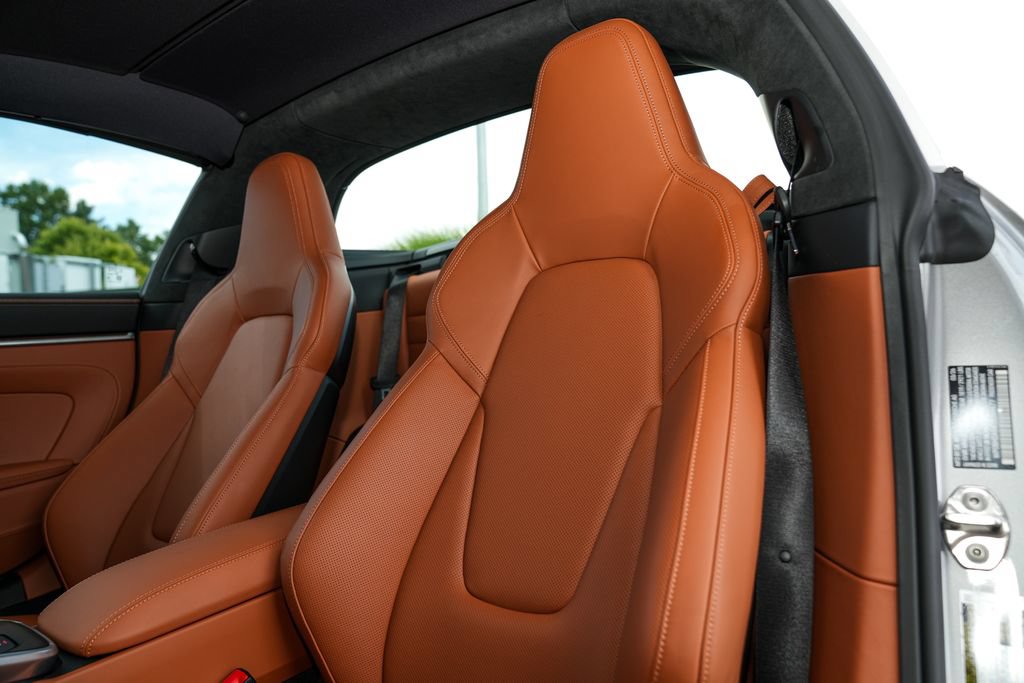 Certified 2026 Porsche 911 Targa 4S AWD/4WD image 24