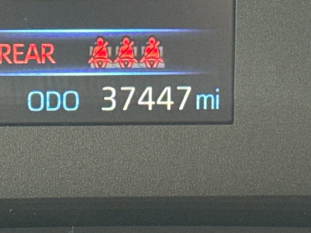 Used 2025 Toyota Corolla LE image 18