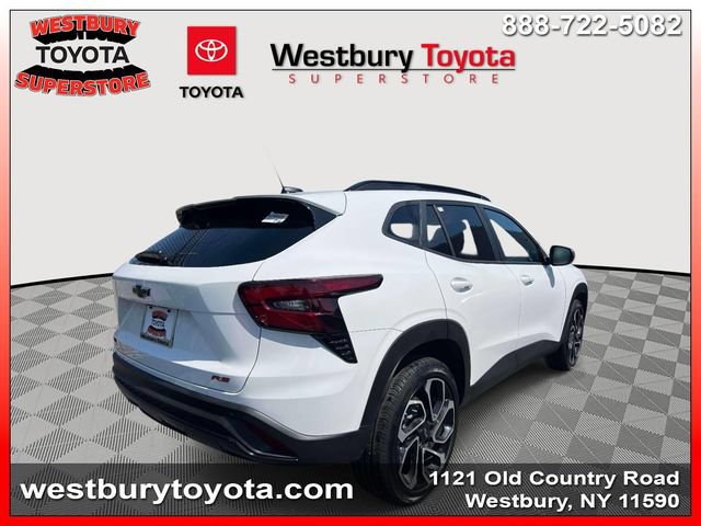 Used 2026 Chevrolet Trax RS w/ Sunroof Package FWD image 6