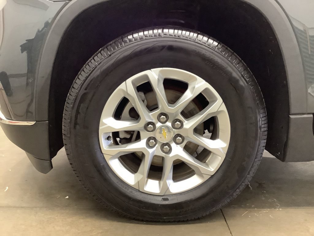 Used 2019 Chevrolet Traverse LT FWD image 20