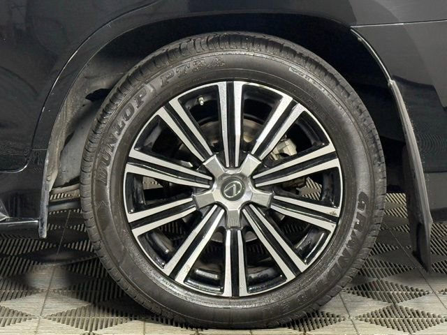 Used 2021 Lexus LX 570 4WD w/ 3rd Row & Luxury Pkg image 14