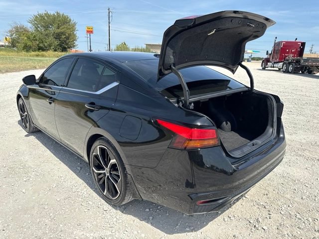 Used 2024 Nissan Altima 2.5 SR FWD image 3