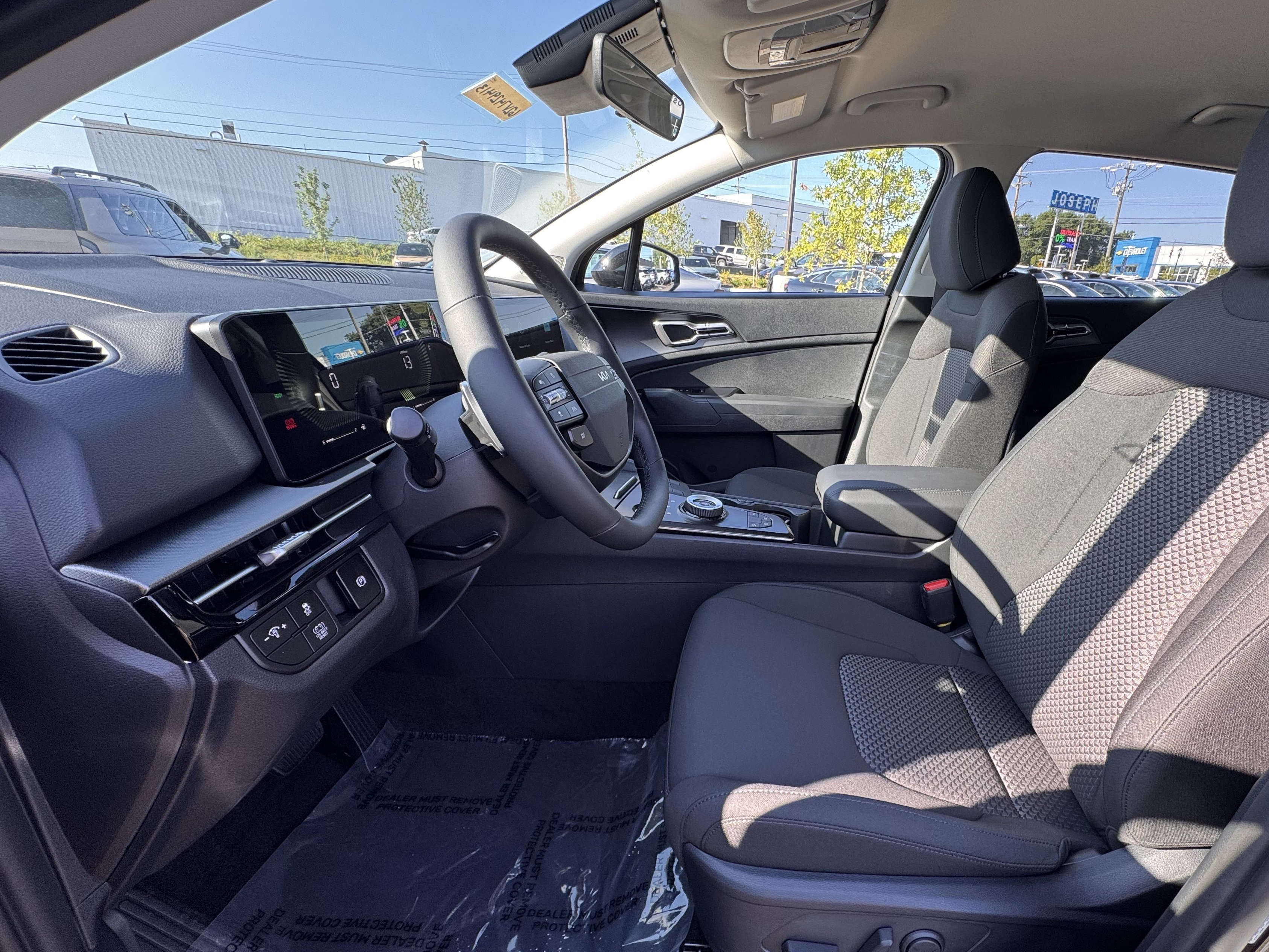 New 2027 Kia Sportage S FWD image 13
