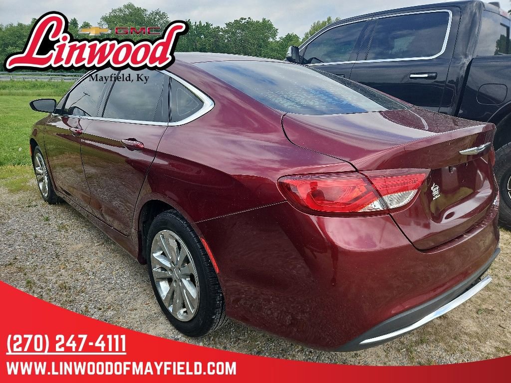 Used 2015 Chrysler 200 Limited FWD image 4