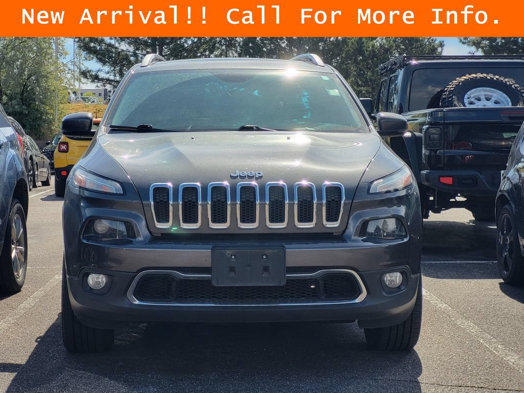 Used 2017 Jeep Cherokee Limited AWD/4WD image 3