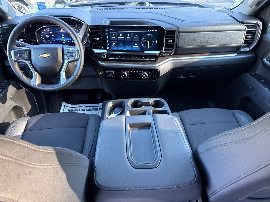 Used 2025 Chevrolet Silverado 1500 LT AWD/4WD image 18