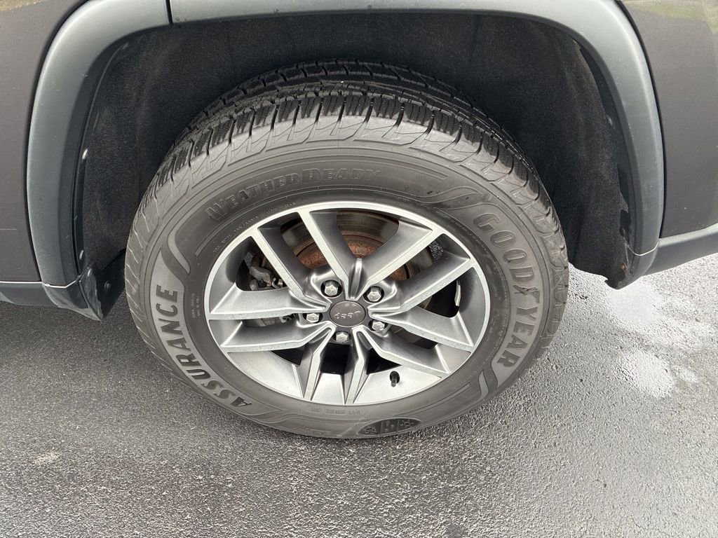 Used 2021 Jeep Grand Cherokee Limited image 14