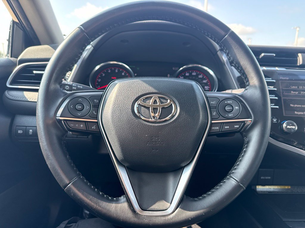 Used 2019 Toyota Camry XSE FWD image 11