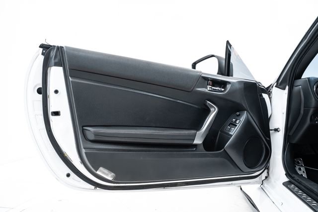 Used 2013 Subaru BRZ Limited w/ Popular Pkg 2C image 18