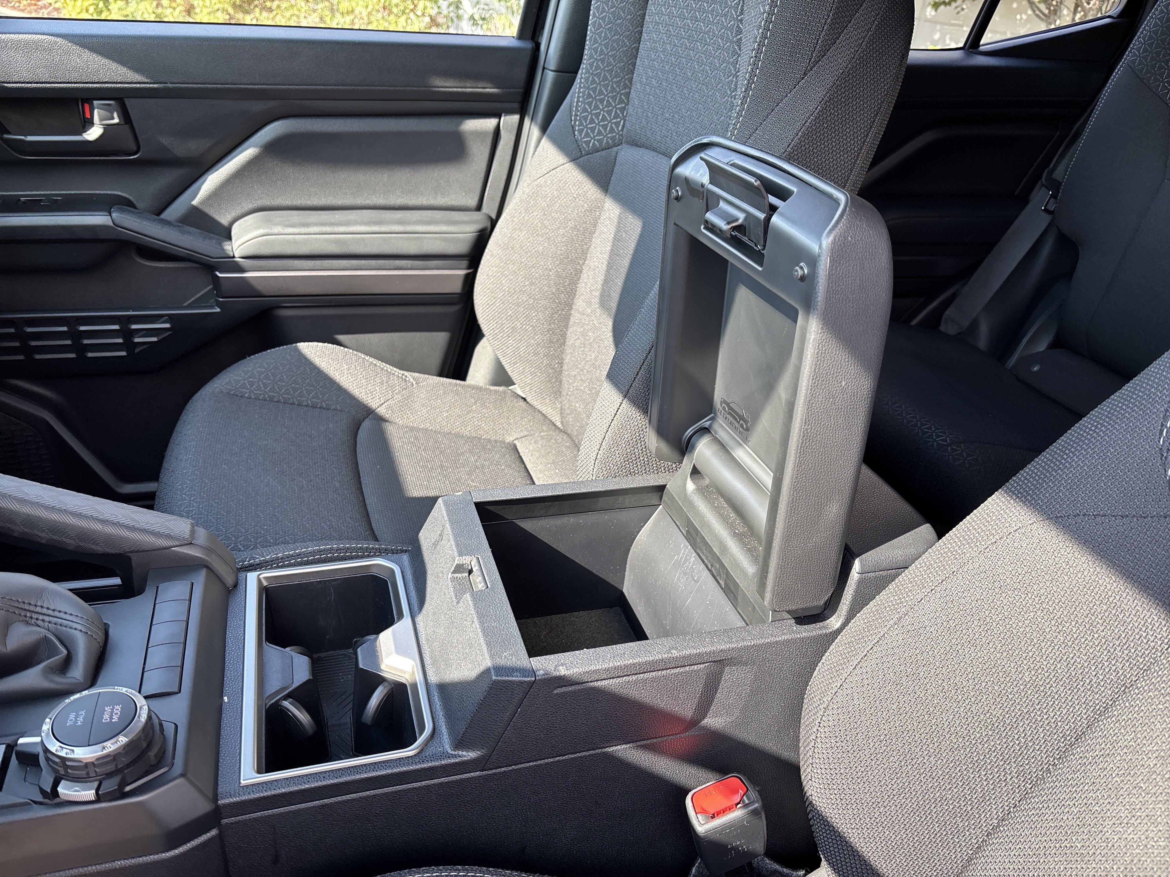 Used 2025 Toyota 4Runner SR5 AWD/4WD image 26