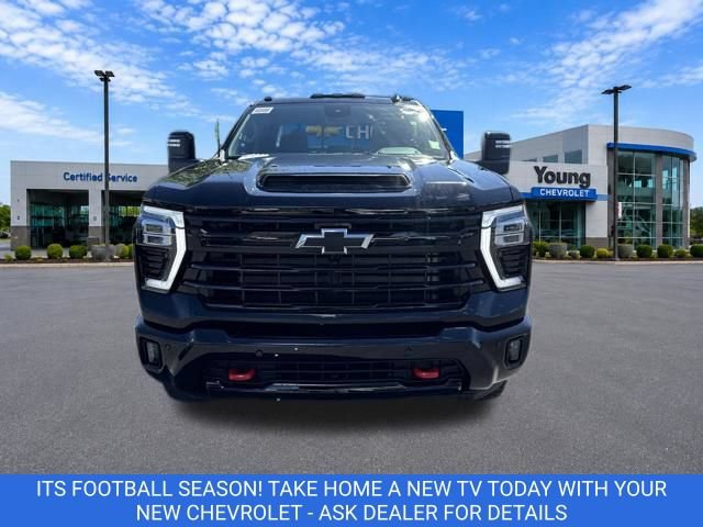 New 2026 Chevrolet Silverado 2500 LT w/ Trail Boss Package AWD/4WD video 2