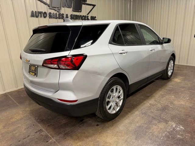 Used 2022 Chevrolet Equinox LS w/ LS Convenience Package image 8