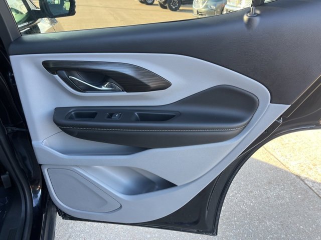 Used 2024 GMC Terrain SLT image 46