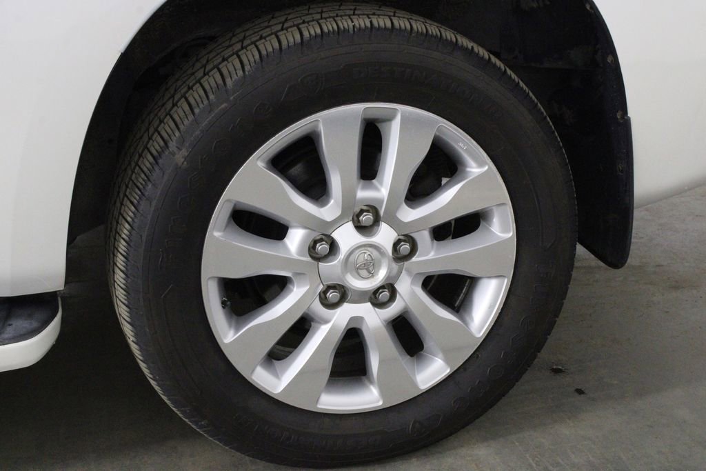 Used 2012 Toyota Sequoia Platinum image 42