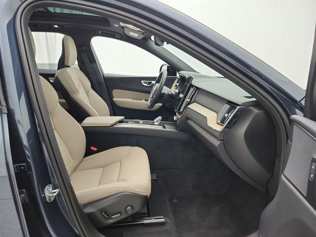 New 2026 Volvo XC60 B5 Plus w/ Climate Package image 39