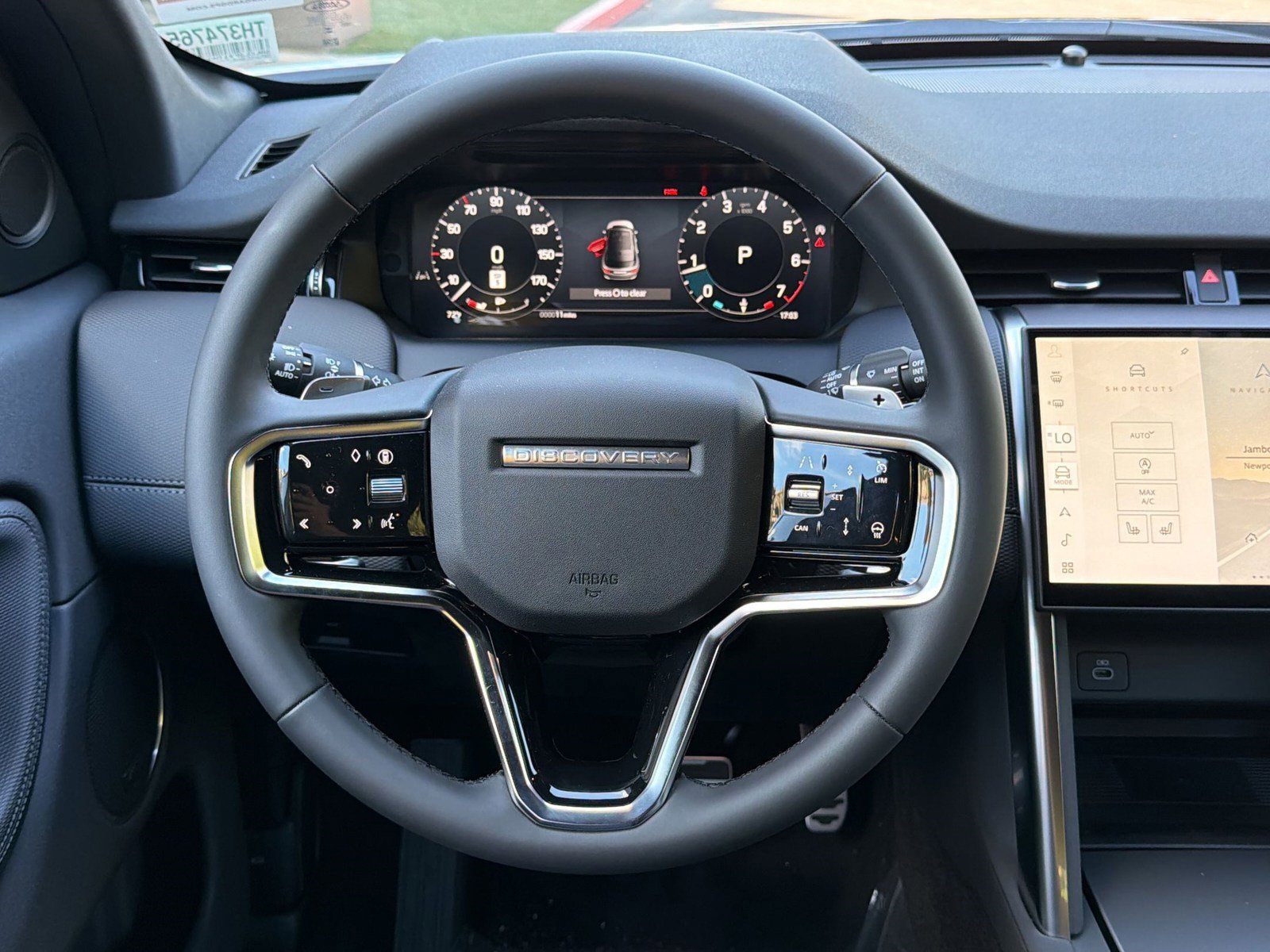 New 2026 Land Rover Discovery Sport Landmark image 18