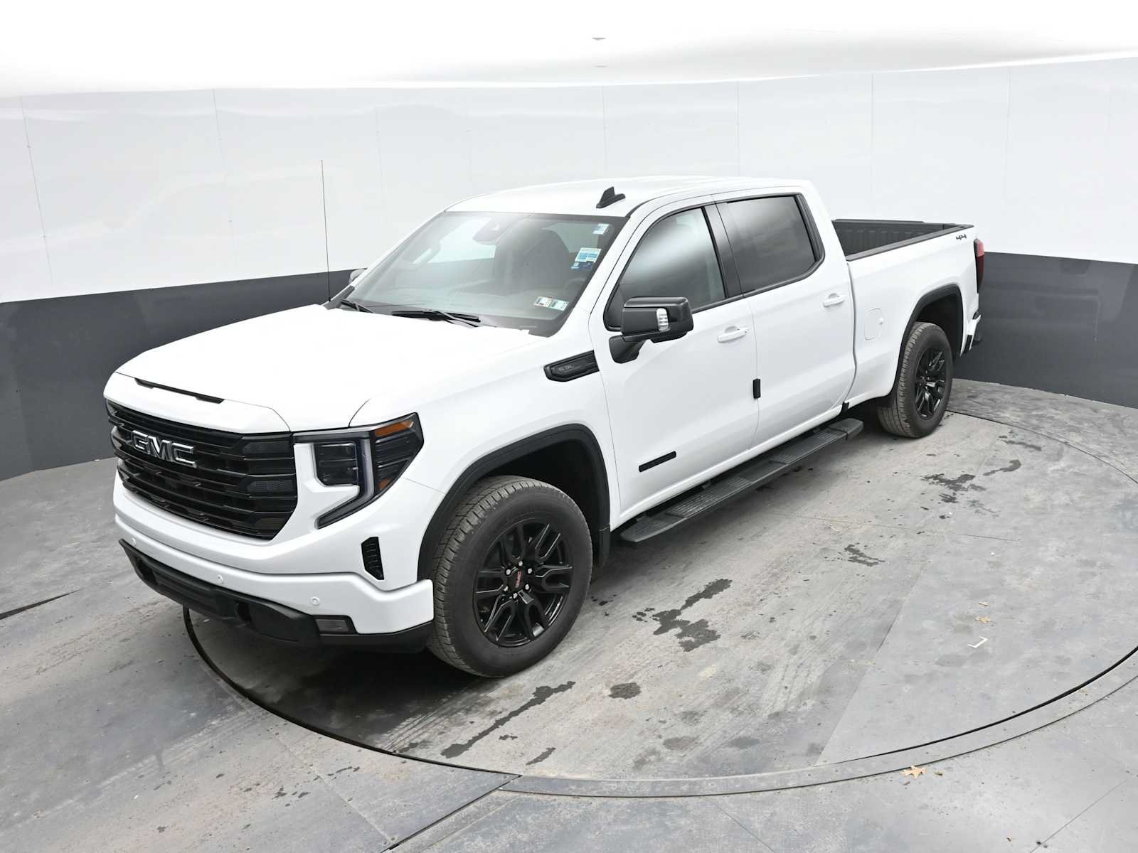 New 2026 GMC Sierra 1500 Elevation w/ Preferred Package AWD/4WD image 30