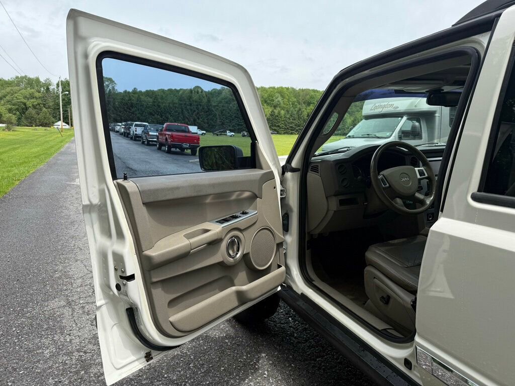 Used 2010 Jeep Commander Sport w/ Sun/Sound Group AWD/4WD image 15