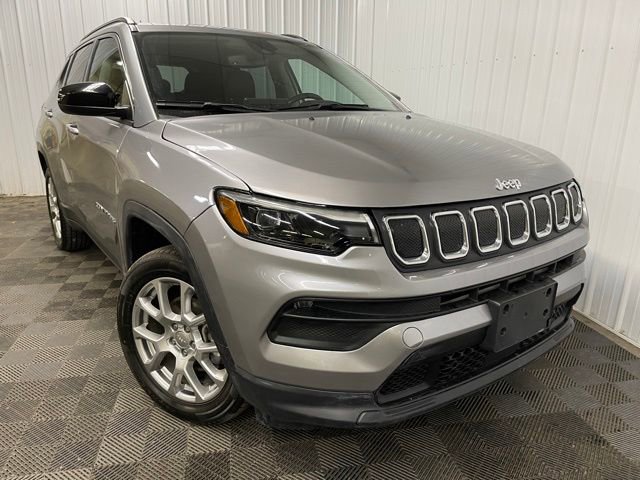 Used 2022 Jeep Compass Latitude w/ Sun and Sound Group image 10