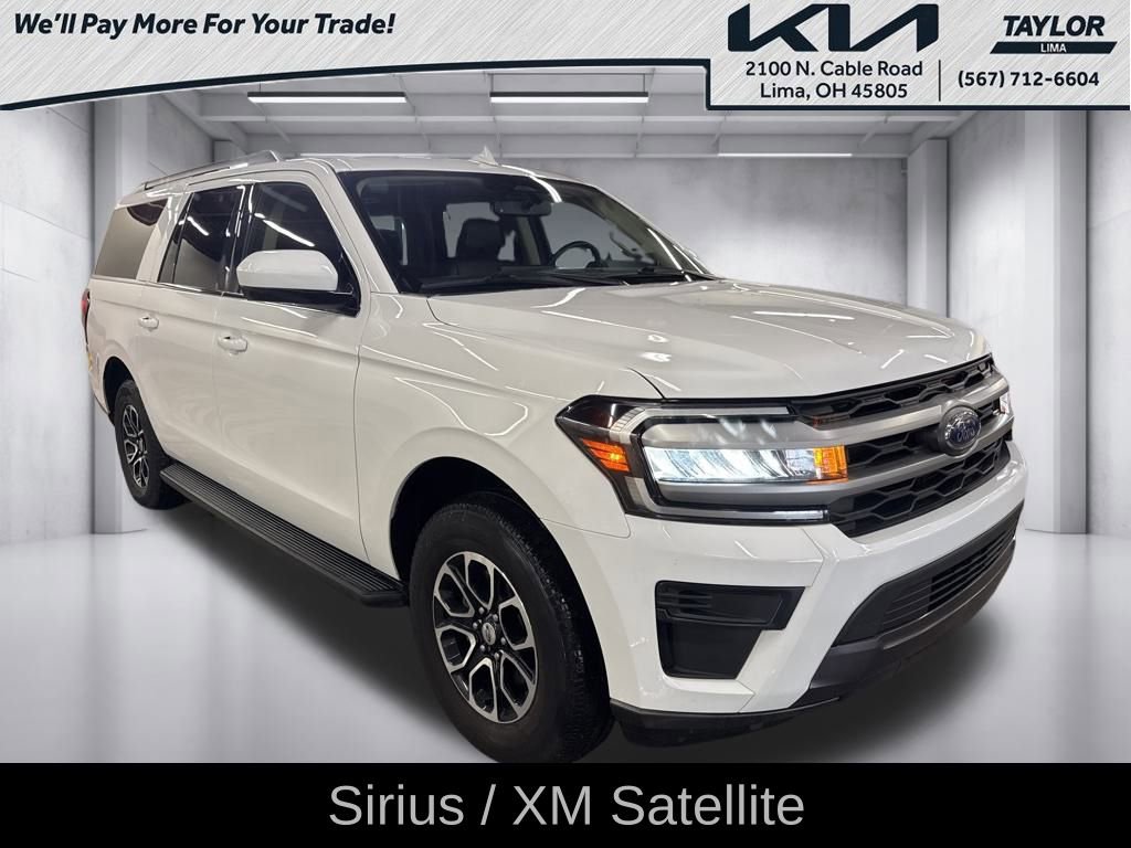 Used 2024 Ford Expedition Max XLT image 3